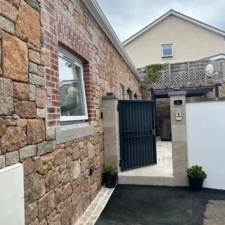 Villa Granite